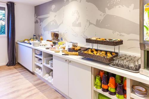Food and beverages, ibis Styles Toulouse Nord Sesquières in Toulouse