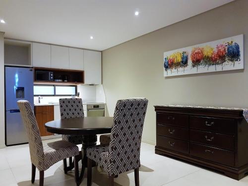 Apartment image 10