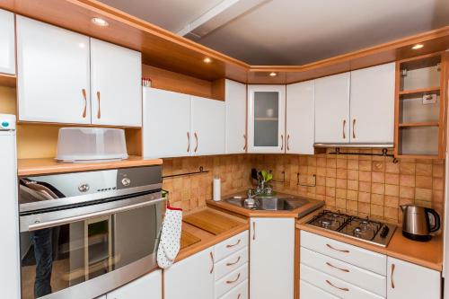 Grey House - image 12