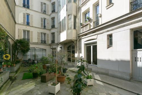 Assas-Vavin Appartements - image 10