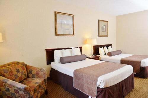 2 double beds