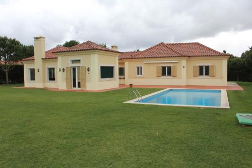 Four-Bedroom House image 2