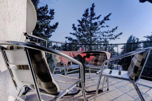 Apartment image 2