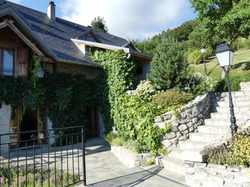 Vista exterior, Le Mazacote de Florisol in Corps