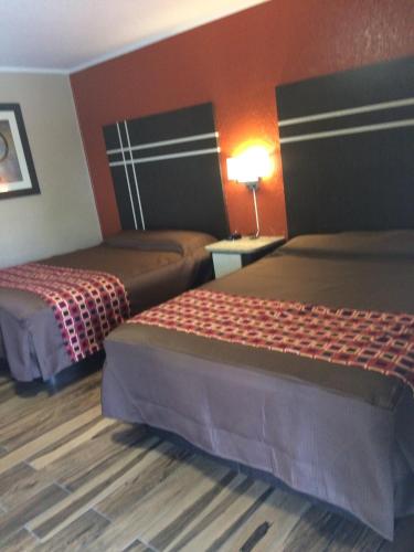 Budget Inn of Avon Park 3