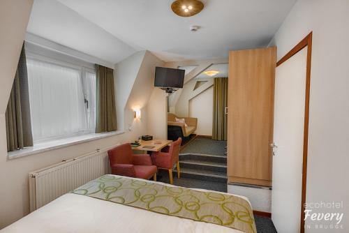 Superior Double Room image 8