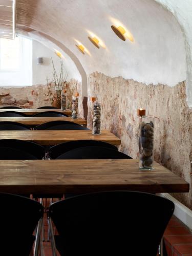 93775223 Haraldskær Sinatur Hotel & Konference