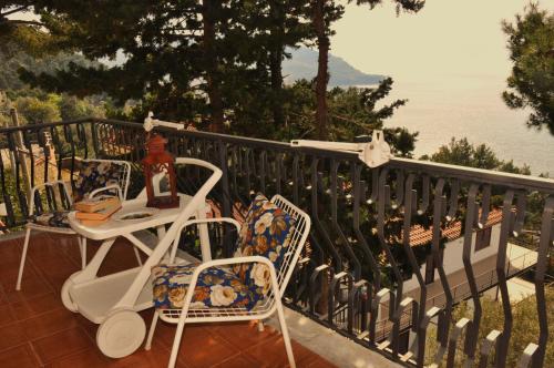 Villa Laura Sea View Apartments 5