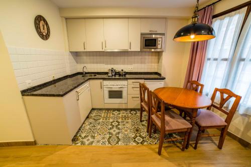 Apartamentos Las Fuentes - image 13