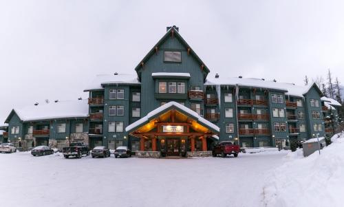 Snow Creek Lodge by Fernie Lodging Co - Accommodation - Fernie