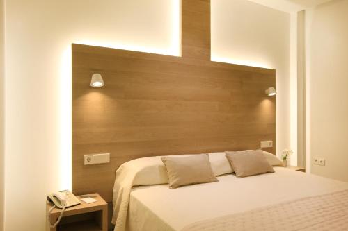 Single room, economy