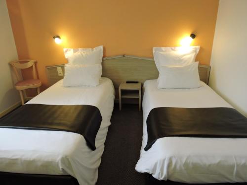 Chambre avec 2 lits