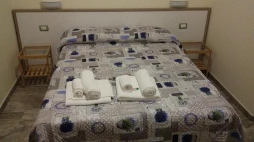Single Room image 8