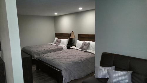 Lilys Lodge in West Springfield, USA