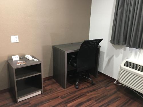 Queen Room - Non-Smoking