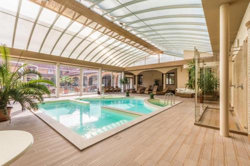Vinum Hotel - image 4