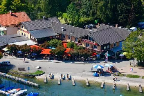 Sieben Zimmer am See in Prien am Chiemsee, Deutschland