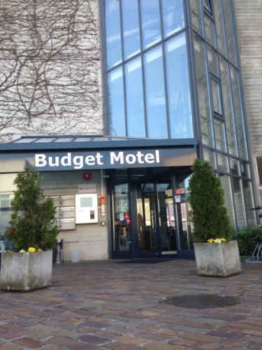 Budget Motel Self Check-In