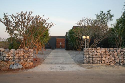 Villa with Garden View image 7