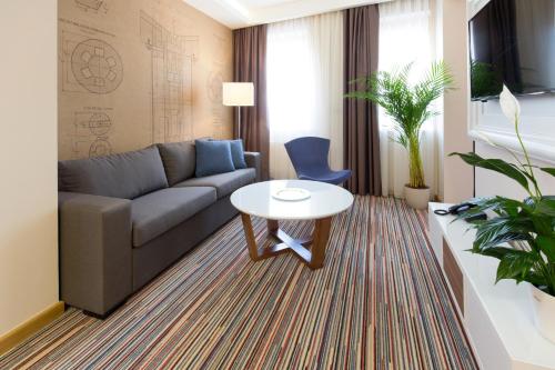 Hotel TESLA - Smart Stay Garni - image 14