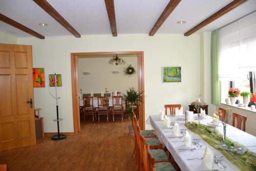 Banketu zāle, Hotel Sonnenhof in Wildeck