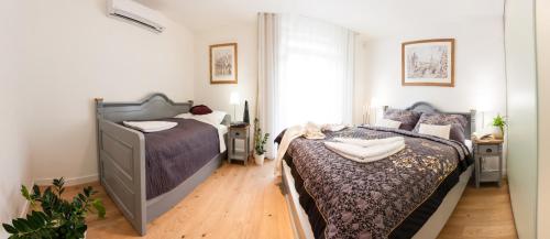 Five-Bedroom Apartment with Terrace image 8