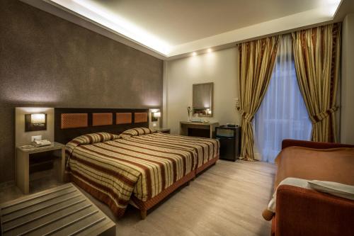 Rex Hotel - image 10