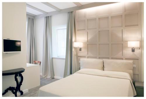 Relais Torre Dei Torti - Luxury Bed and Breakfast in Cava Manara