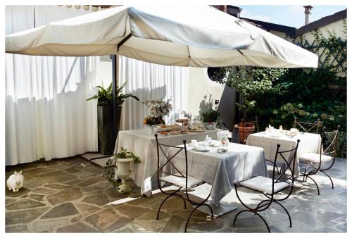 Rõdu/terrass, Relais Torre Dei Torti - Luxury Bed and Breakfast in Cava Manara