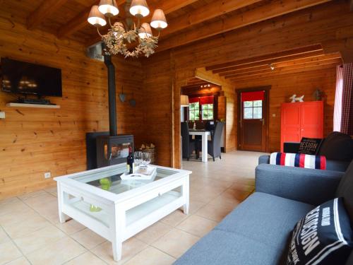 Modern Chalet with Sauna in Waimes nea the Lake in Weismes