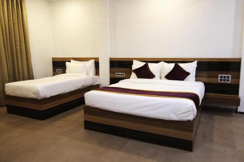 2 double beds