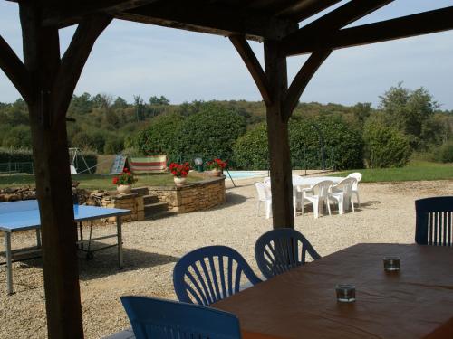 Beautiful Holiday Home with Pool in Saint-Pompont - image 9
