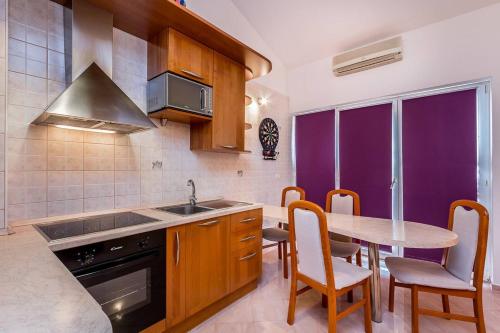 Apartment Ajla