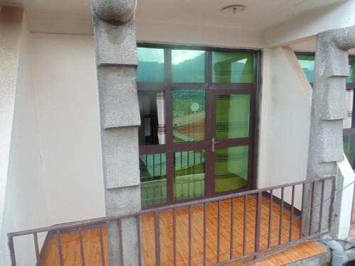 beranda/teres, Torpedo Hotel in Lalibela
