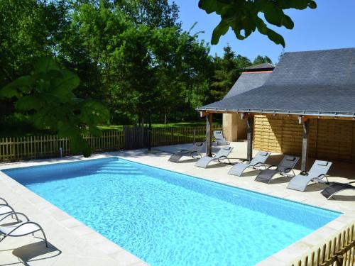 Cozy Holiday Home in Brion with Swimming Pool