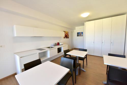 Shared lounge/TV area, Trip Room & Breakfast in Reggio Calabria