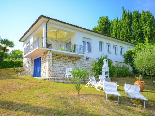  Sea view holiday home in Numana with garden, Pension in Numana