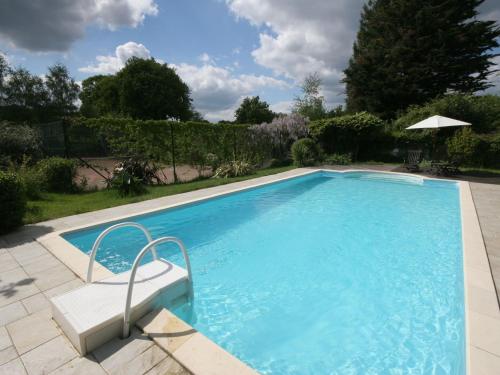 Modern Holiday Home in Hennebont France with Pool gîte à louer Brandérion
