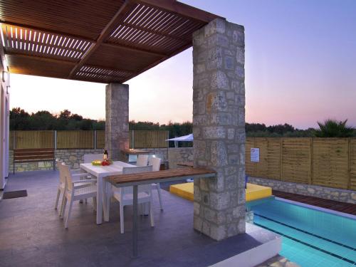  Luxurious Mansion in Loutra with Private Pool in Mési