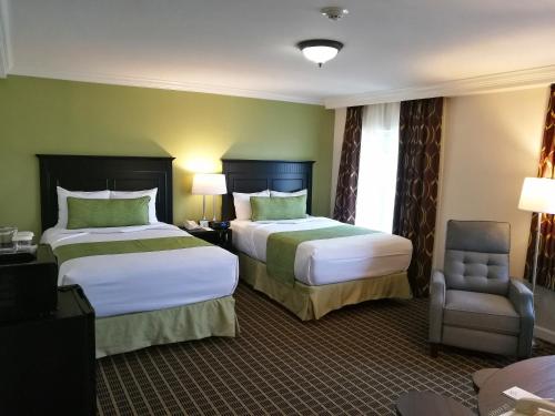 The Wilshire Grand Hotel in West Orange, USA