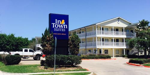 InTown Suites Extended Stay Select Houston TX - Stafford in Stafford, USA