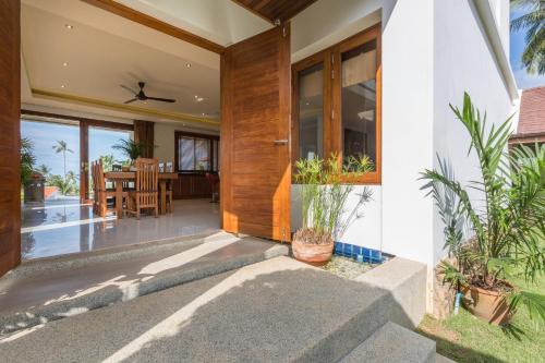 พีรภัทร วิลล่า ( Peerapat Villa )