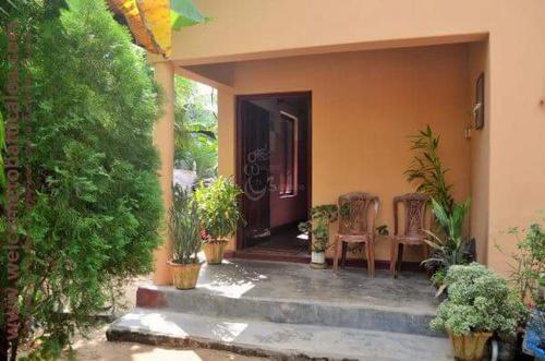 . Deemah Beach Rest Inn