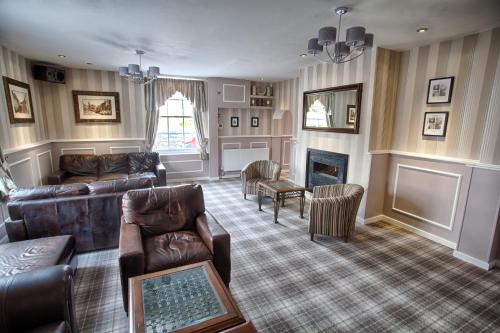 Pub/Lounge, The Elephant & Castle Hotel in Newtown