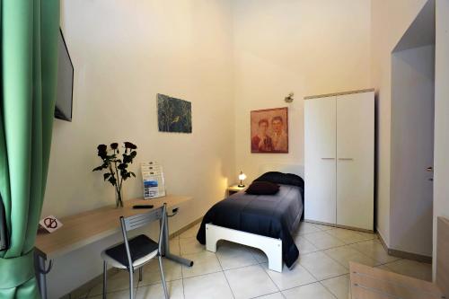 Italia Apartment - image 9