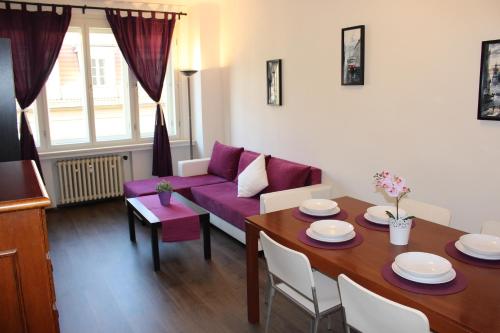 Go Native Prague Apartment, Praha