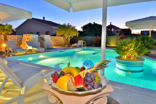 Villa Dalmatina Zadar mit Pool 1