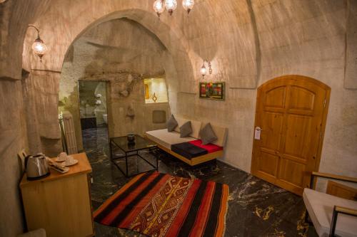 agarta cave hotel