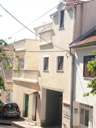  Apartmani Drazi Rupina, Ferienwohnung in Vodice