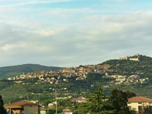 Holiday home in Cortona with pool